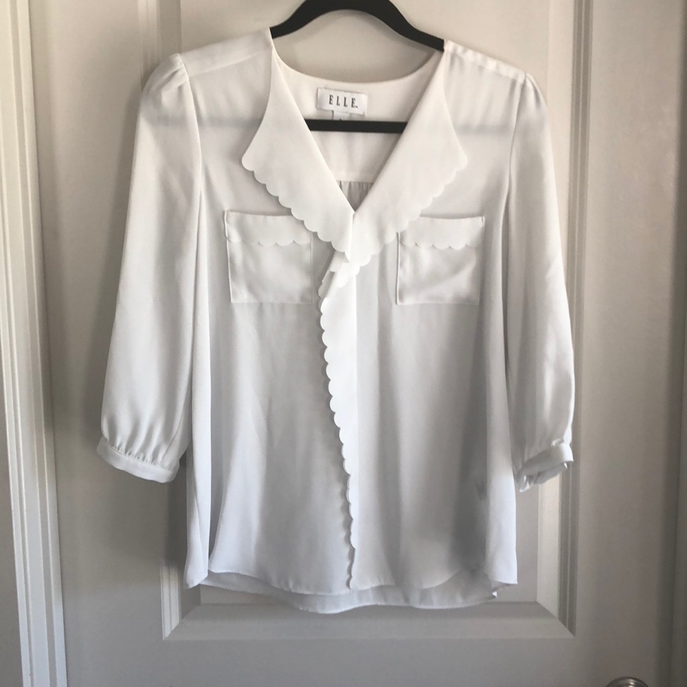 Three-quarter sleeve blouse